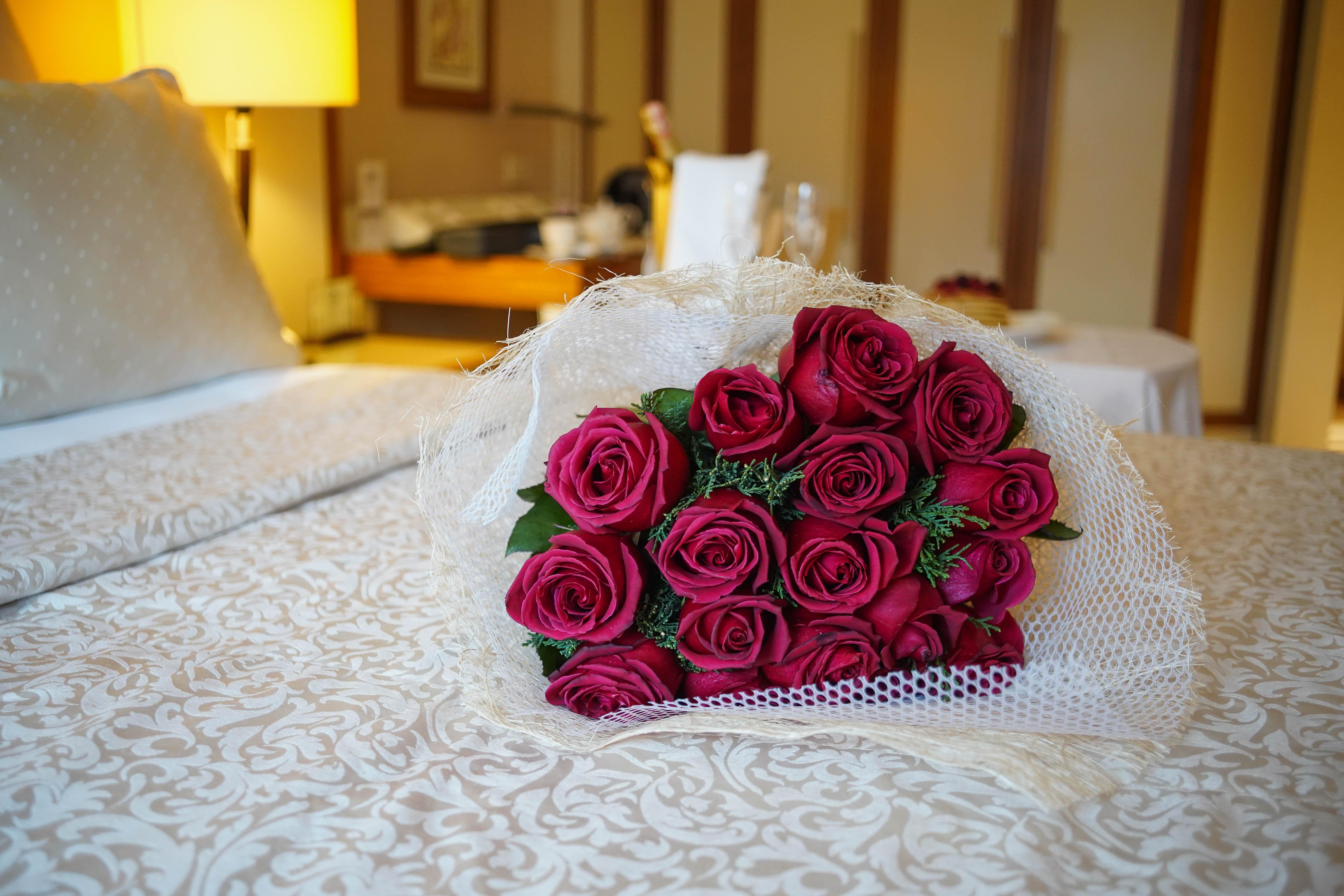 Almira Hotel Thermal Spa & Convention Center Bursa Exterior photo A bouquet of red roses