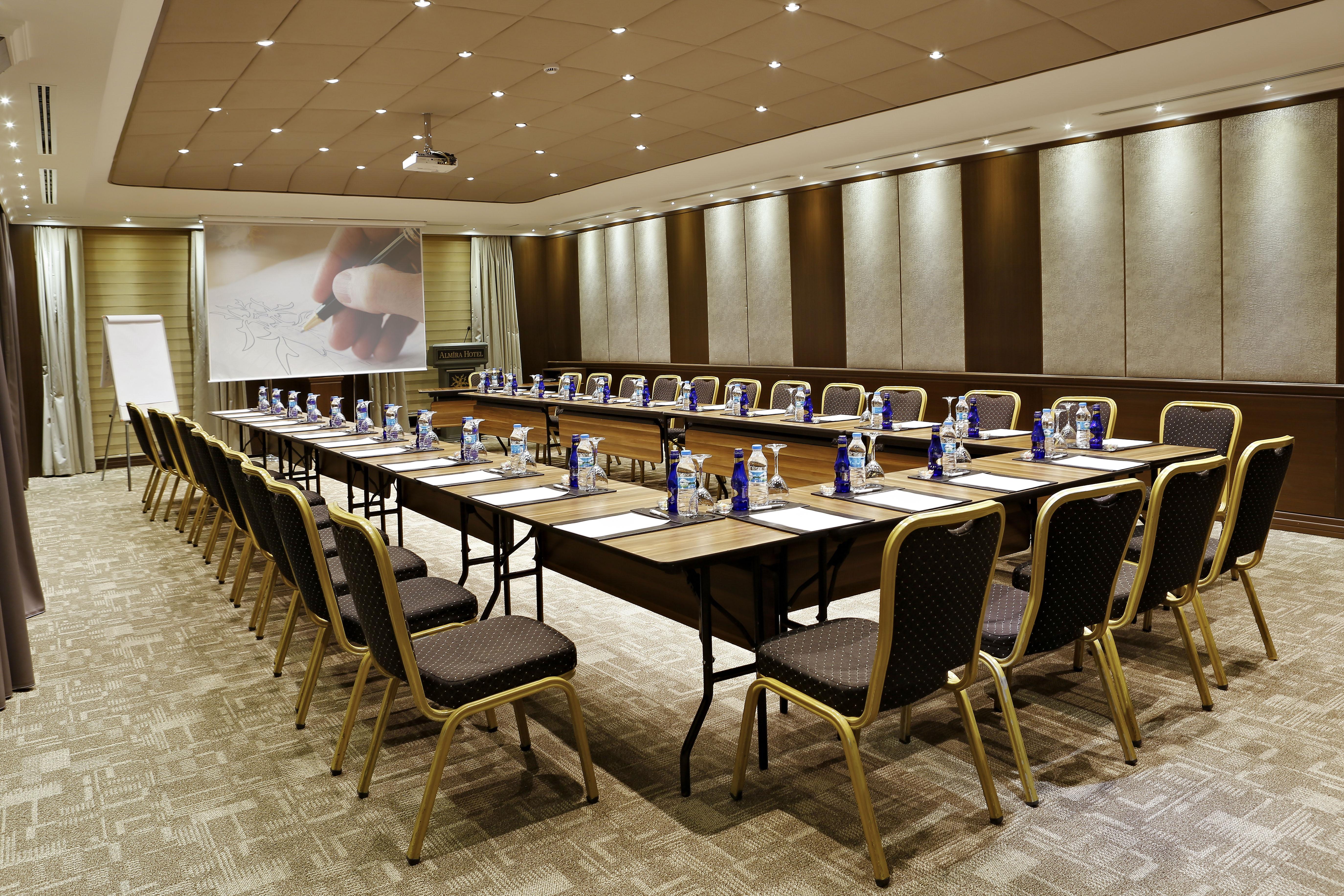 Almira Hotel Thermal Spa & Convention Center Bursa Exterior photo Meeting room