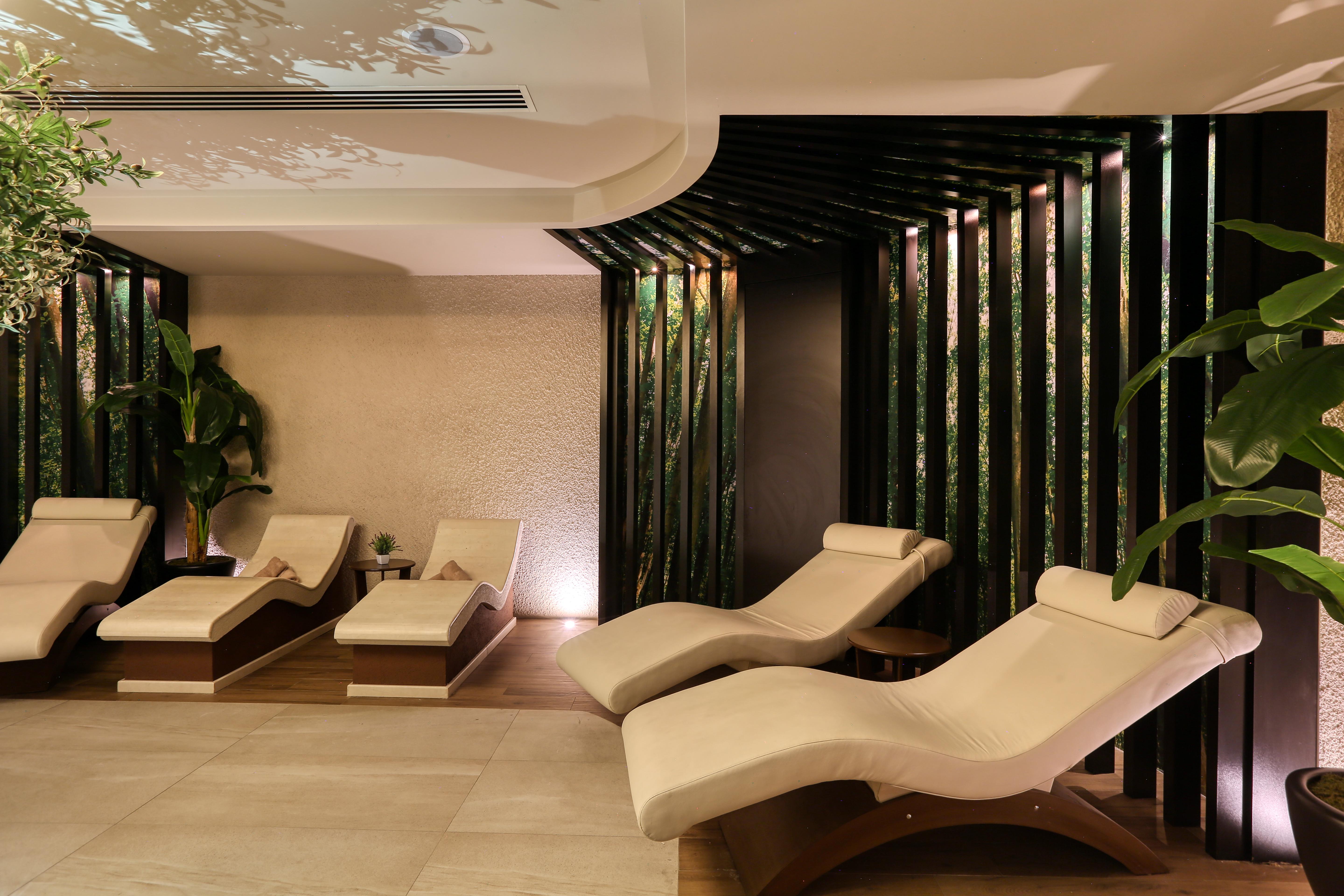 Almira Hotel Thermal Spa & Convention Center Bursa Exterior photo Spa at The Landmark, Hong Kong