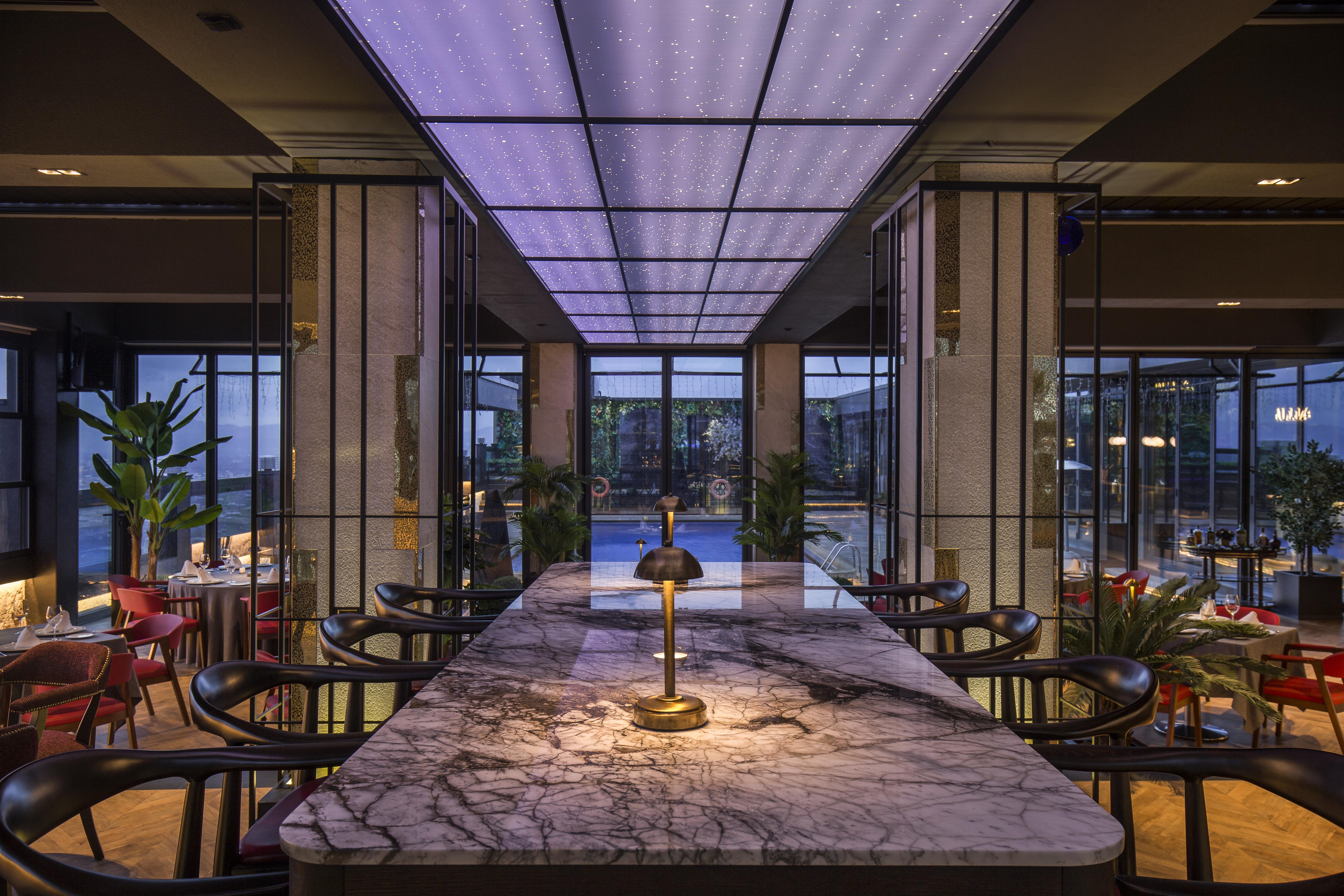 Almira Hotel Thermal Spa & Convention Center Bursa Exterior photo The bar at the 10th floor