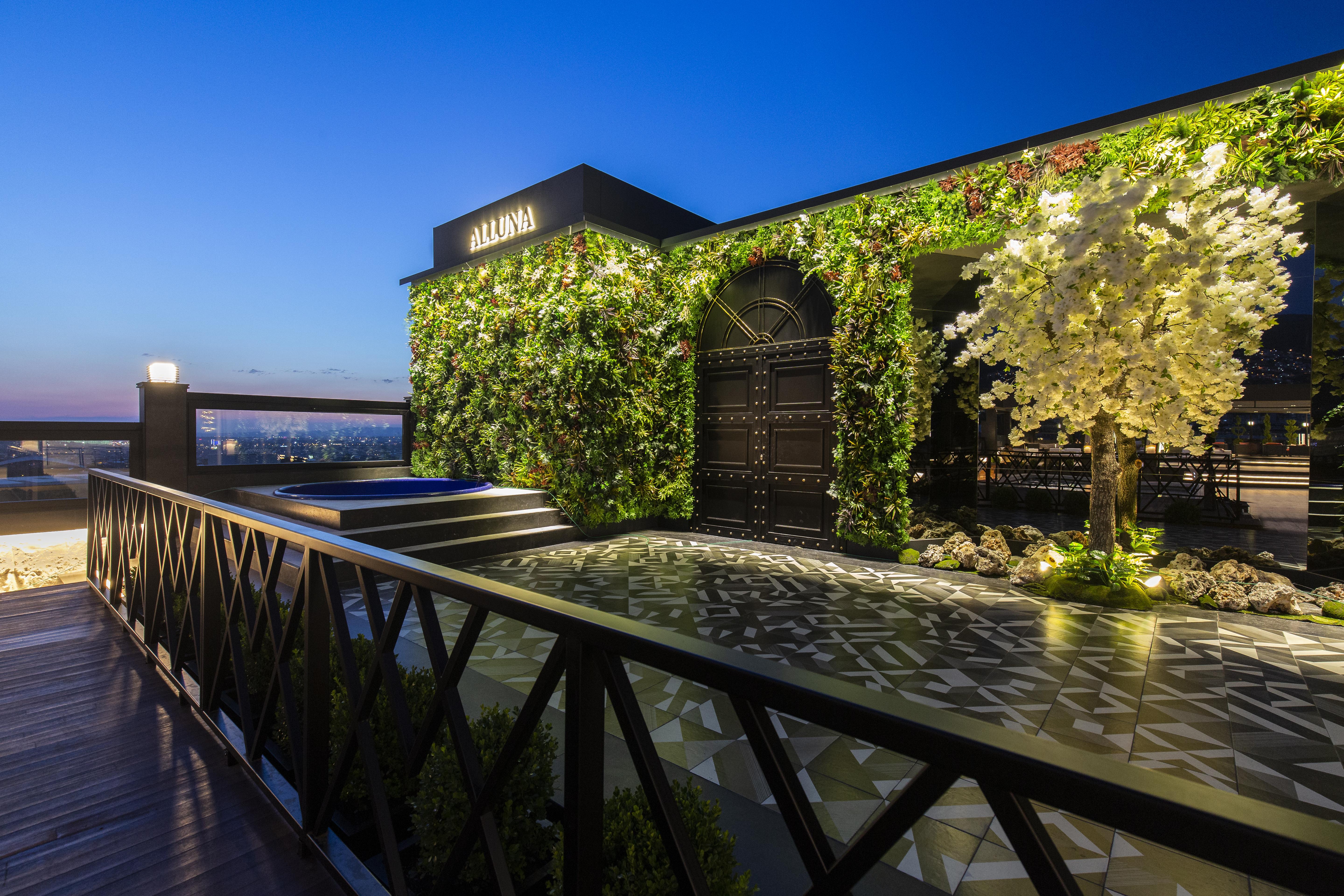 Almira Hotel Thermal Spa & Convention Center Bursa Exterior photo Rooftop bar
