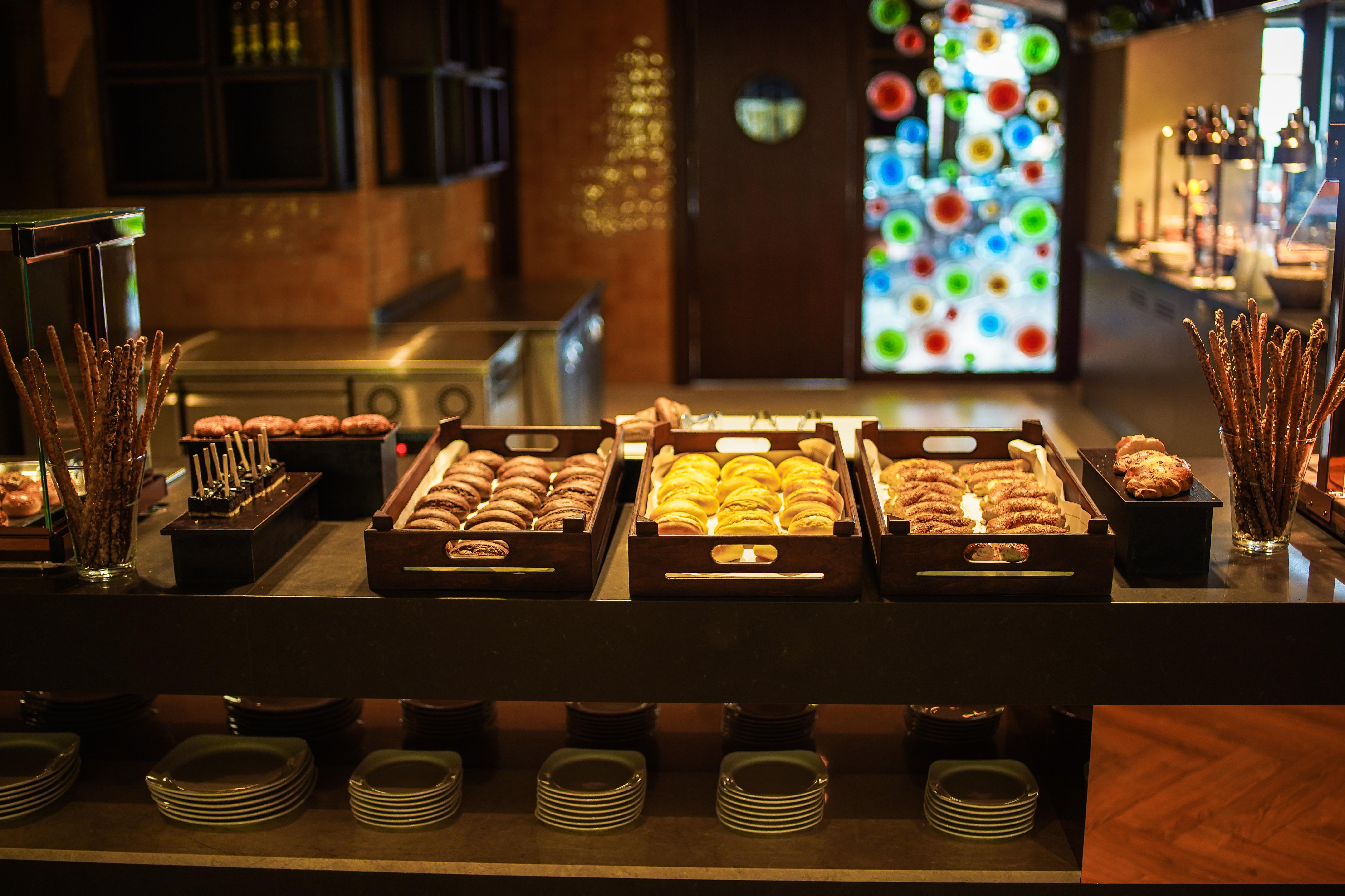 Almira Hotel Thermal Spa & Convention Center Bursa Exterior photo A buffet at a hotel